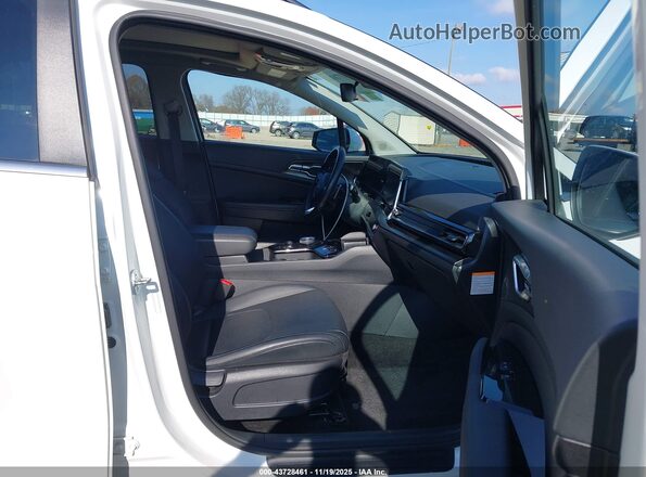 KNDPVCDG1R7163656 2024 KIA SPORTAGE HYBRID White Vista interior delantera