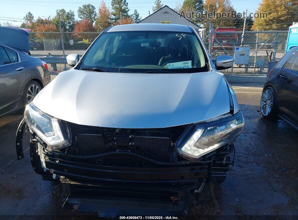 KNMAT2MT6JP614894 2018 NISSAN ROGUE Серебряный Вид щитка приборов