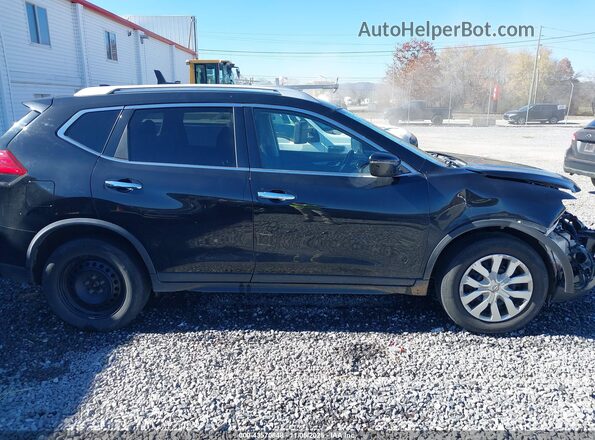 KNMAT2MV7HP573199 2017 NISSAN ROGUE Черный Вид задней части салона
