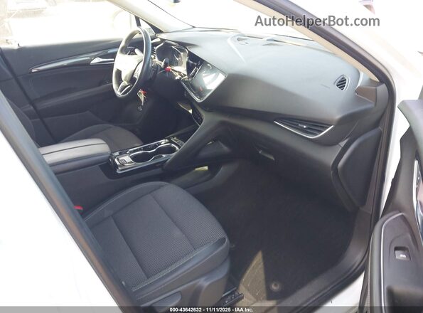 LRBAZLR40MD082794 2021 BUICK ENVISION White Vista interior delantera