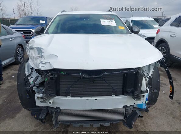 LRBAZLR48ND114165 2022 BUICK ENVISION White Rear interior view