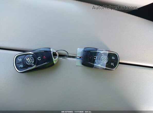 LRBFX3SX7JD027450 2018 BUICK ENVISION White Widok deski rozdzielczej