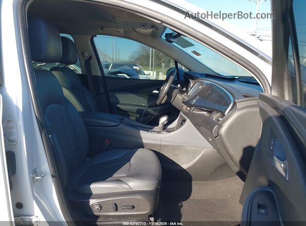 LRBFXCSA7LD065081 2020 BUICK ENVISION White Front interior view