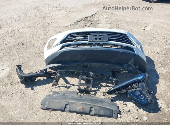 LRBFZME42RD066900 2024 BUICK ENVISION White ხელსაწყოთა პანელის ხედი
