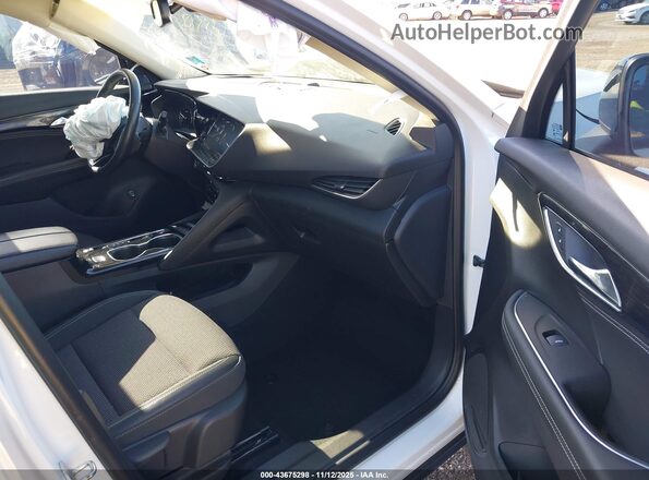 LRBFZMR47ND066895 2022 BUICK ENVISION Белый Вид салона спереди