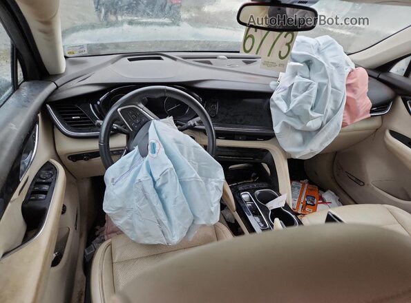 LRBFZNR45MD109215 2021 BUICK ENVISION Blue Առջևի վահանակի տեսք