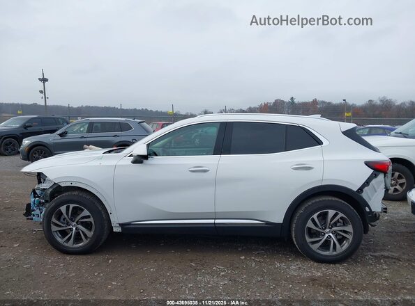 LRBFZPR45ND065813 2022 BUICK ENVISION White 360 interior view