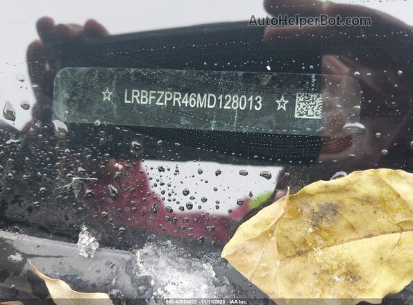 LRBFZPR46MD128013 2021 BUICK ENVISION Black Widok komory silnika