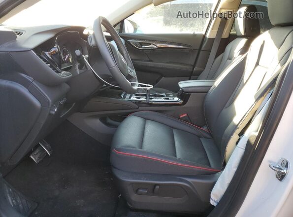 LRBFZPR47PD212717 2023 BUICK ENVISION Белый Вид салона спереди