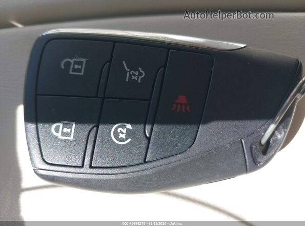 LRBFZSR4XPD073797 2023 BUICK ENVISION White Dashboard view