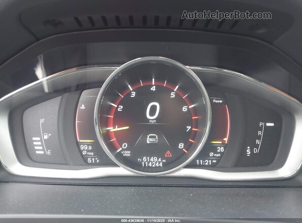 LYV402TM3HB153126 2017 VOLVO S60 INSCRIPTION White Widok tylnych siedzeń