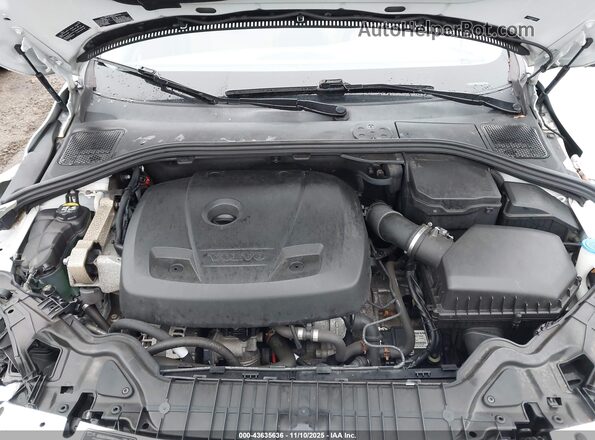 LYV402TM3HB153126 2017 VOLVO S60 INSCRIPTION White Widok z tyłu