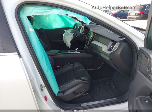 LYVBR0DM9KB187935 2019 VOLVO XC60 HYBRID Белый Вид салона спереди