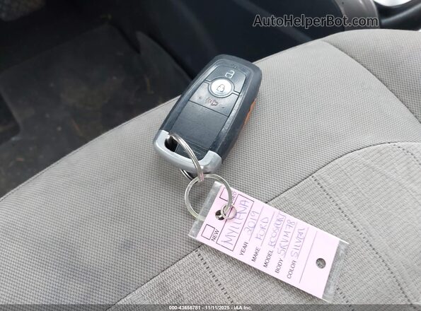 MAJ3S2GE3KC262896 2019 FORD ECOSPORT Silver Dashboard view