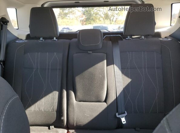 MAJ6S3GL6MC442023 2021 FORD ECOSPORT Silver Հետևի նստատեղերի տեսք