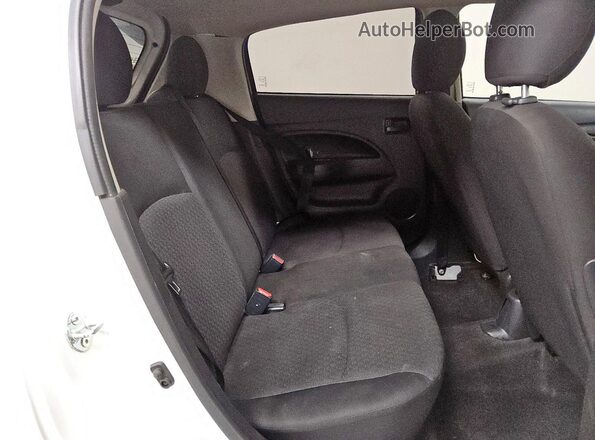 ML32A3HJ9LH011107 2020 MITSUBISHI MIRAGE White Widok tylnych siedzeń