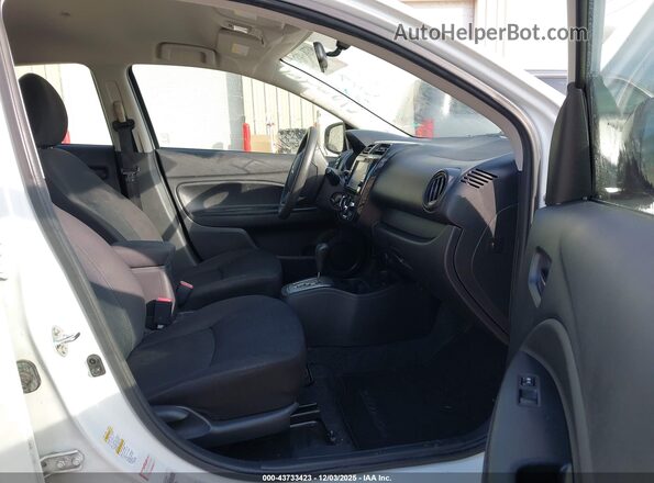 ML32F3FJ4JHF09347 2018 MITSUBISHI MIRAGE G4 White Front interior view