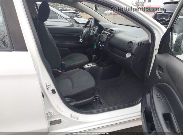 ML32F3FJ5JHF11012 2018 MITSUBISHI MIRAGE G4 White Vista interior delantera