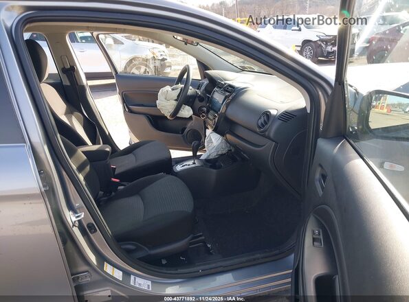 ML32FUFJ3PHF00461 2023 MITSUBISHI MIRAGE G4 Silver Widok wnętrza z przodu