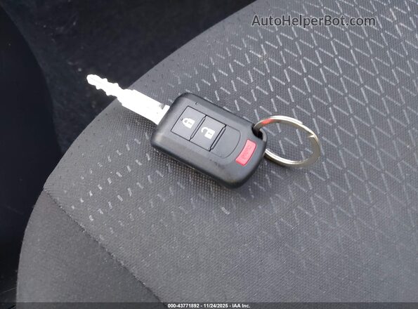 ML32FUFJ3PHF00461 2023 MITSUBISHI MIRAGE G4 Silver Widok deski rozdzielczej