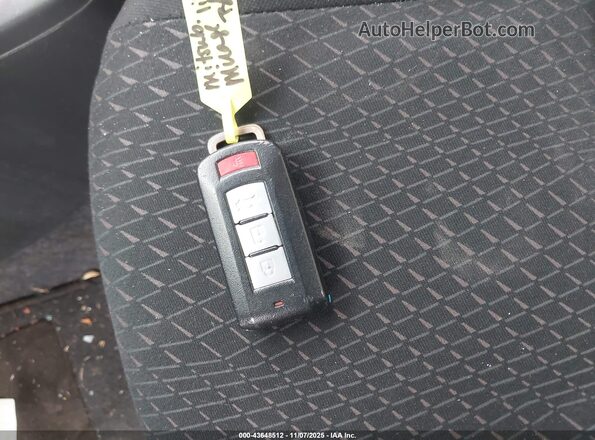 ML32FVFJ7NHF05066 2022 MITSUBISHI MIRAGE G4 Silver Widok deski rozdzielczej