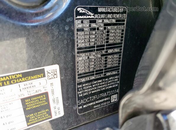 SADCT2FU7RA733314 2024 JAGUAR F-PACE Black სალონის 360-გრადუსიანი ხედი