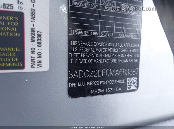 SADCZ2EE0MA683387 2021 JAGUAR F-PACE Silver Engine compartment view