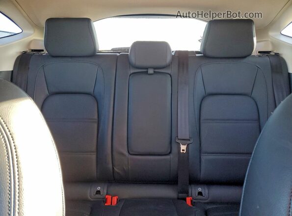 SADFJ2FX6K1Z66085 2019 JAGUAR E-PACE Silver უკანა სავარძლების ხედი