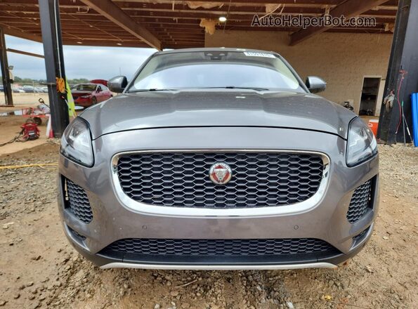 SADFJ2FX7J1Z08985 2018 JAGUAR E-PACE Gray Widok z przodu