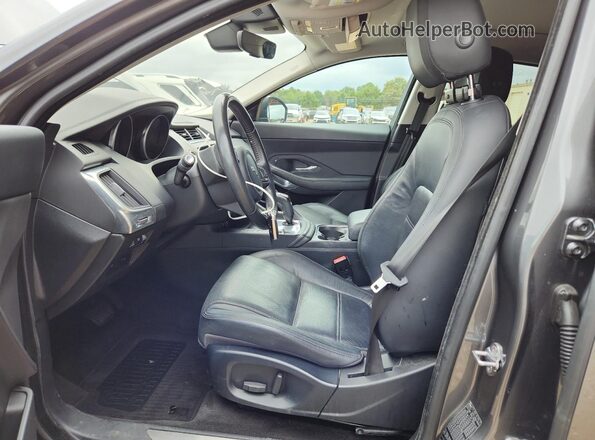 SADFJ2FX7J1Z08985 2018 JAGUAR E-PACE Gray Widok wnętrza z przodu