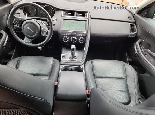 SADFJ2FX7J1Z08985 2018 JAGUAR E-PACE Gray Widok deski rozdzielczej