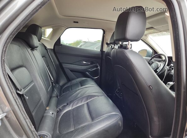 SADFJ2FX7J1Z08985 2018 JAGUAR E-PACE Gray Widok wnętrza z tyłu