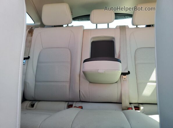 SADFP2FX8K1Z47696 2019 JAGUAR E-PACE Red Вид задніх сидінь