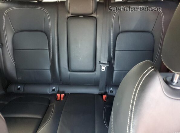 SADFT2GX9J1Z30222 2018 JAGUAR E-PACE Black Հետևի նստատեղերի տեսք