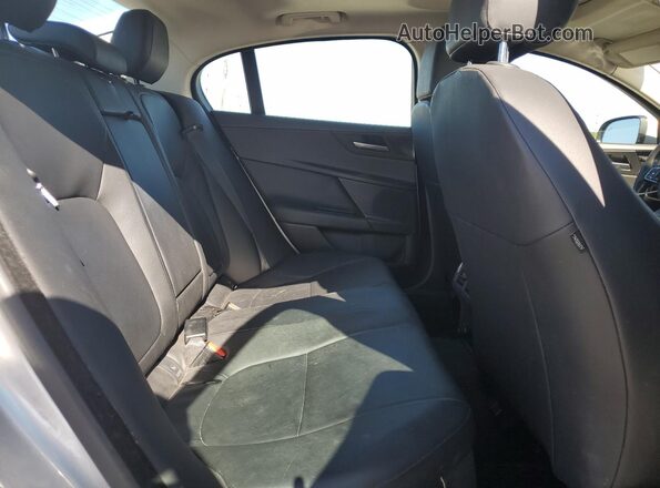 SAJAD4FX7JCP34432 2018 JAGUAR XF Silver Հետևի նստատեղերի տեսք