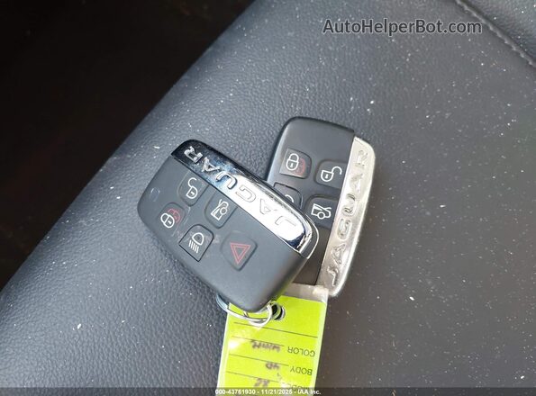 SAJAD4FX7KCP47313 2019 JAGUAR XF White 