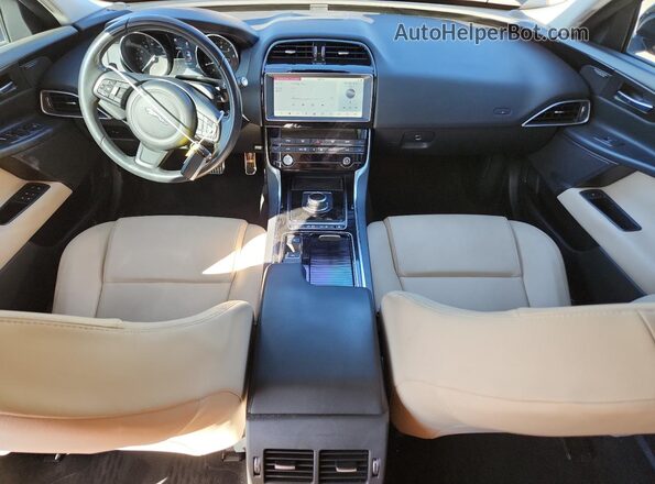 SAJAD4FX9KCP49449 2019 JAGUAR XF Черный Вид панели приборов