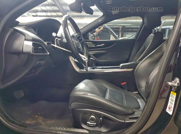 SAJAE4FX6LCP60326 2020 JAGUAR XF Black Widok wnętrza z przodu