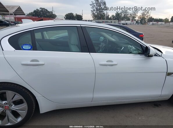 SAJAJ4FX2LCP58536 2020 JAGUAR XF White უკანა სალონის ხედი