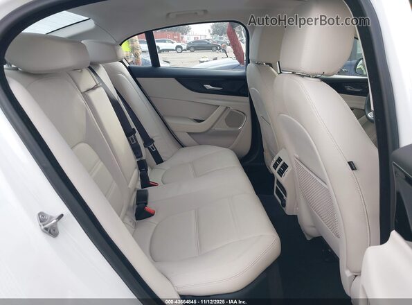 SAJAJ4FX2LCP58536 2020 JAGUAR XF White VIN კოდის სტიკერის ხედი