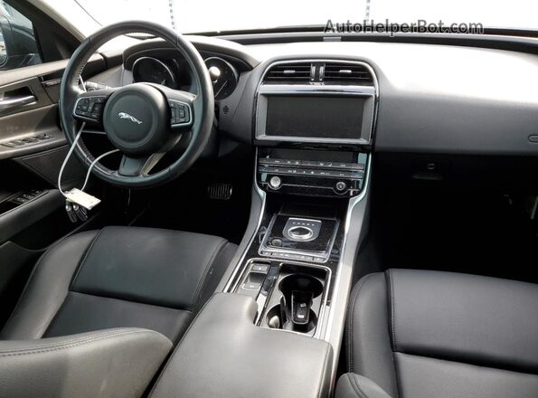 SAJAJ4FX7KCP43898 2019 JAGUAR XF Черный Вид панели приборов