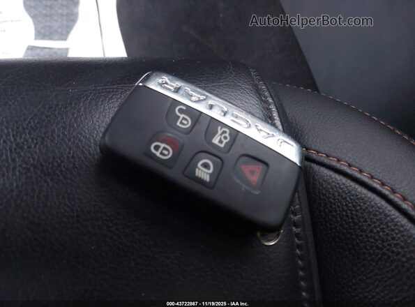SAJAK4FX5KCP48255 2019 JAGUAR XF Gray წინა პანელის ხედი