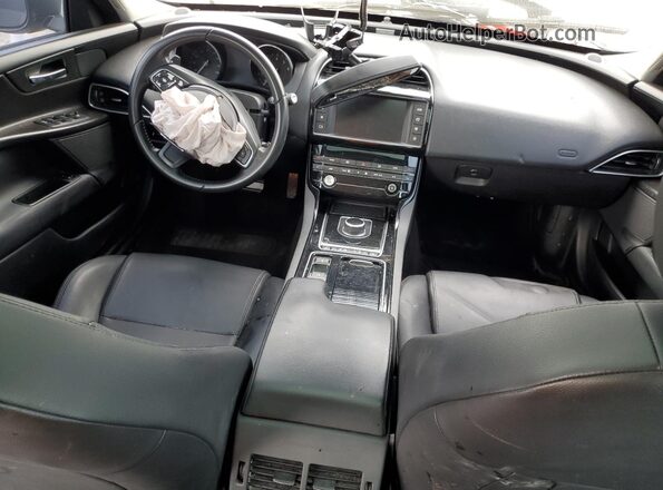 SAJAR4FX8JCP31105 2018 JAGUAR XF Черный 