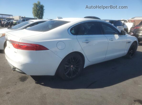 SAJBE4BV8GCY13557 2016 JAGUAR XF Белый Задняя правая четверть