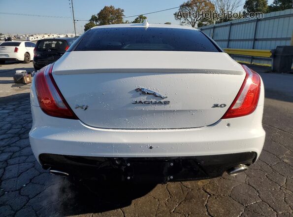 SAJWA1C79G8V96745 2016 JAGUAR XJ White Widok z tyłu