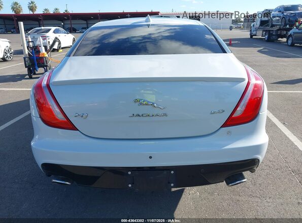SAJWA1CE6GMV94084 2016 JAGUAR XJ White 