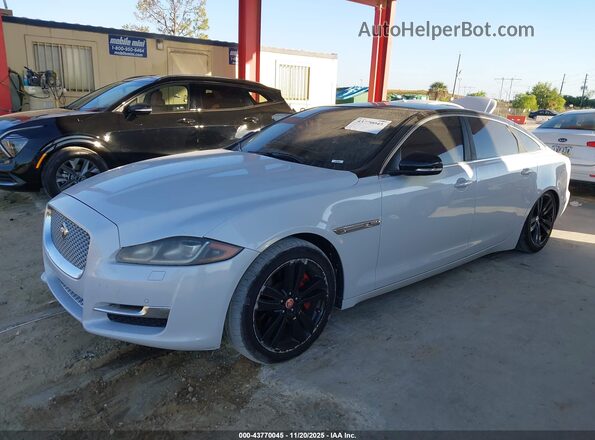 SAJWA2G79G8V92680 2016 JAGUAR XJ White Vista tres cuartos delantera izquierda