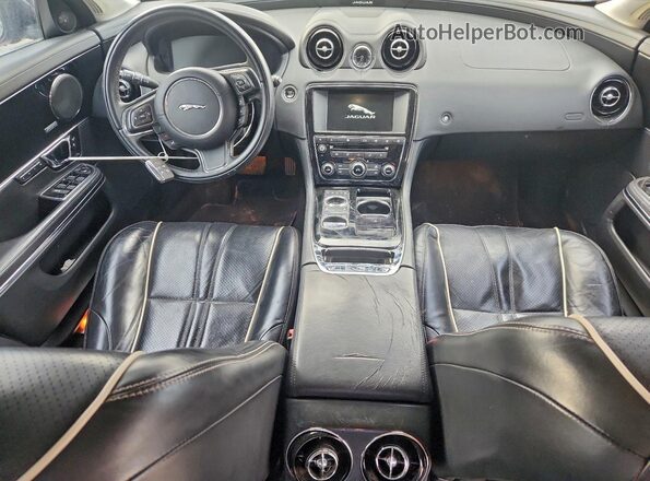 SAJWJ1CD5G8W00151 2016 JAGUAR XJ Black Vista del salpicadero