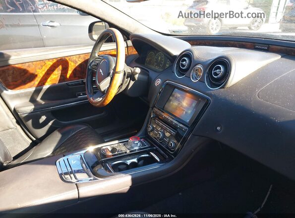 SAJWJ2GD1G8W00339 2016 JAGUAR XJ Black Front interior view