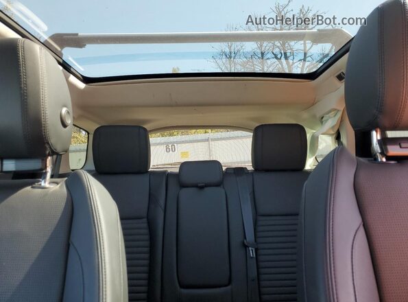 SALCJ2FX1RH352148 2024 LAND ROVER DISCOVERY Gray Rear seats view